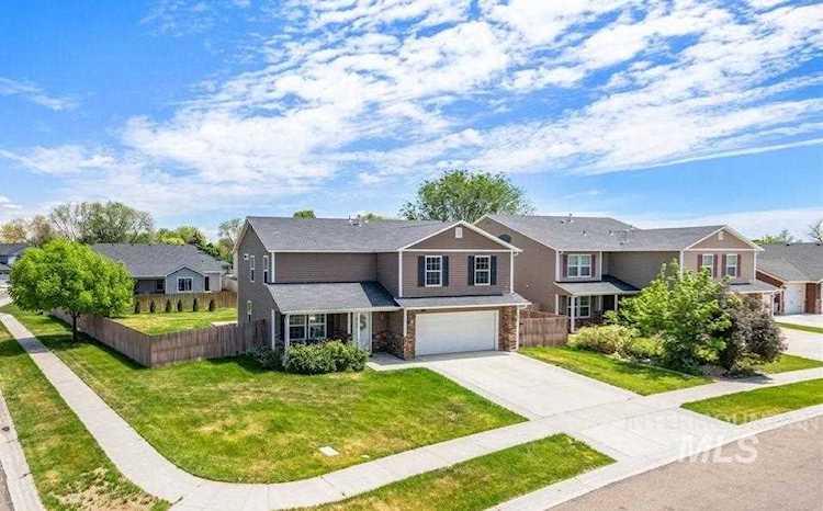 Build Idaho- Prepare to be Moved! Idaho's Ultimate Home Search Photo 1