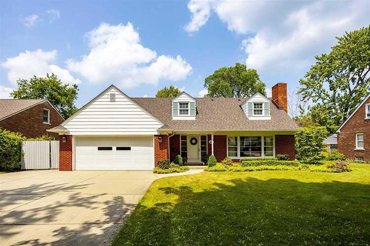 70 Hampton Village Of Grosse Pointe Shores, MI 48236 | MLS 58050112553 Photo 1