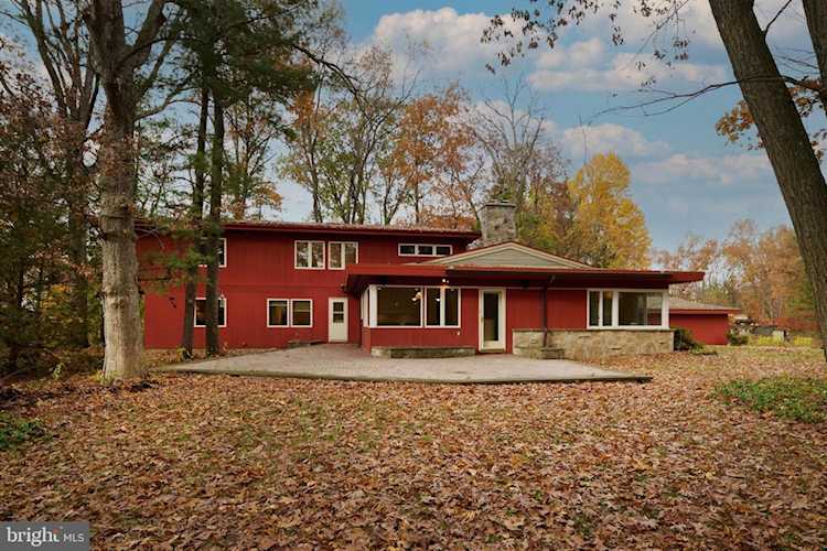 199 Twigs Ln State College, PA 16801