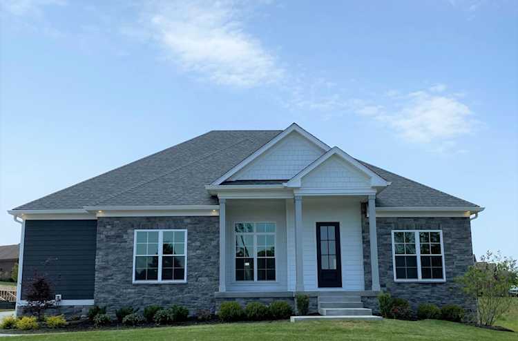 191 Cherokee Dr Shelbyville, KY 40065