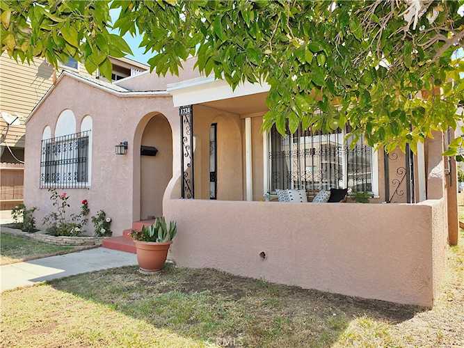 1734 N Stanton Place Long Beach, CA 90804
