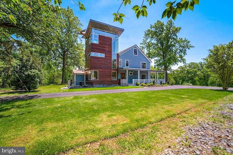 10420 Oaklyn Dr Potomac, MD 20854