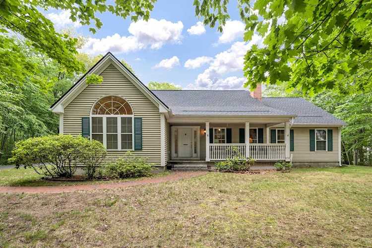 130 North Pembroke Rd Epsom 03234 NH home for sale 525,000 4957700