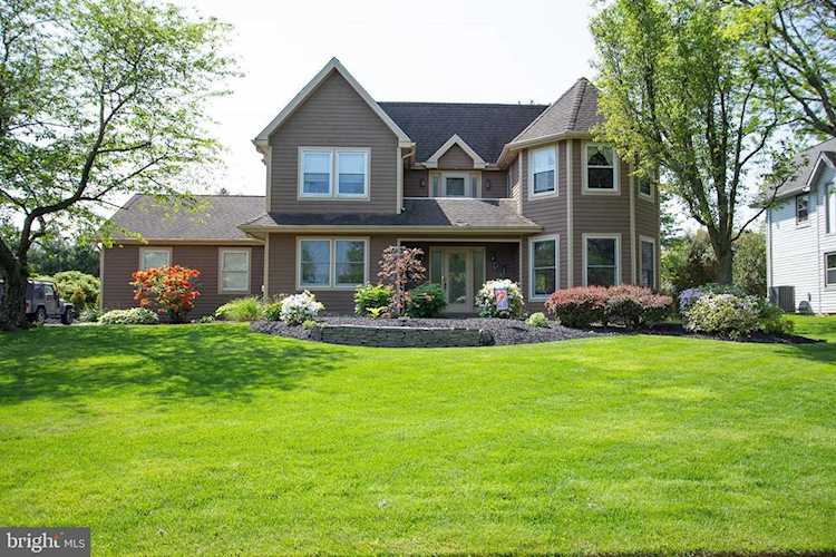 1712 Fairway Dr Jamison, PA 18929 | MLS PABU2050560 Photo 1