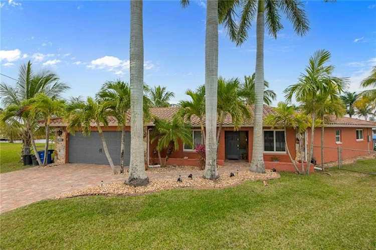 429 Cross St Other City - In The State Of Florida, FL 33903