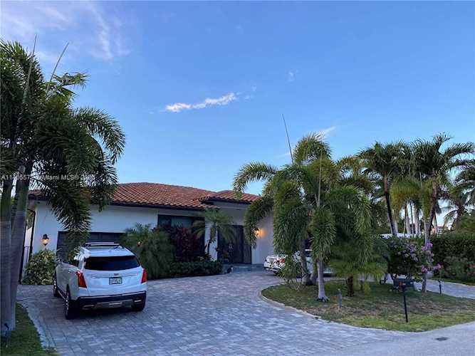 343 190th St Sunny Isles Beach, FL 33160