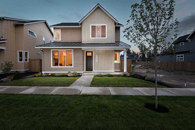 20501 Aberdeen Dr-Bend-OR-97702-Deschutes-Countryside Phase 2 Photo 1