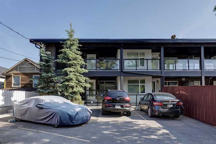 2815 17 St SW #5 Calgary, AB T2T 1G9