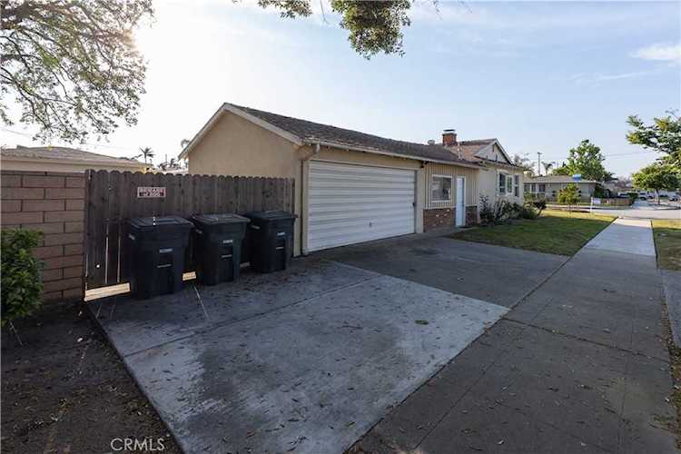 1006 W Arbor Way, Orange, CA 92868 | MLS# PW23107422 | property for lease Photo 1