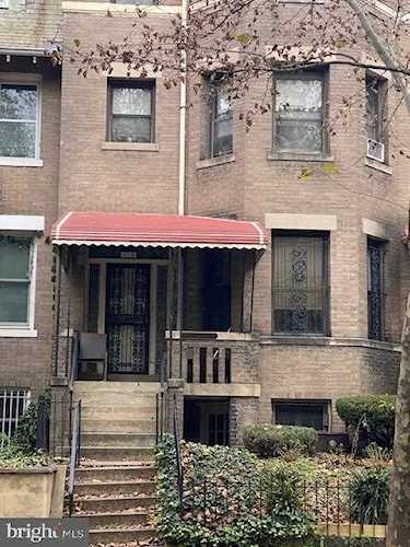 1119 Columbia Rd NW Washington, DC 20009 | MLS DCDC2091578 Photo 1