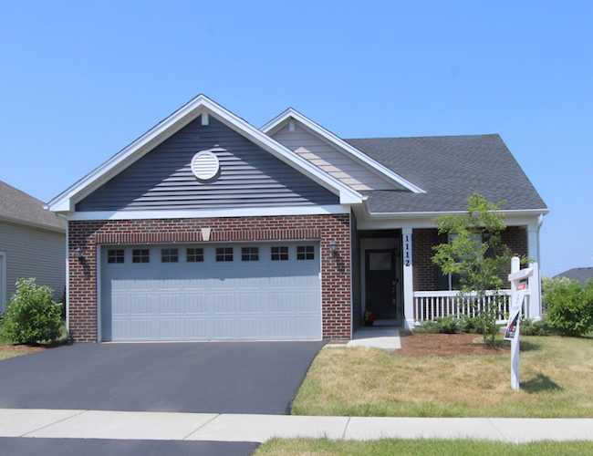 1112 Black Cherry Dr Crystal Lake, IL 60012