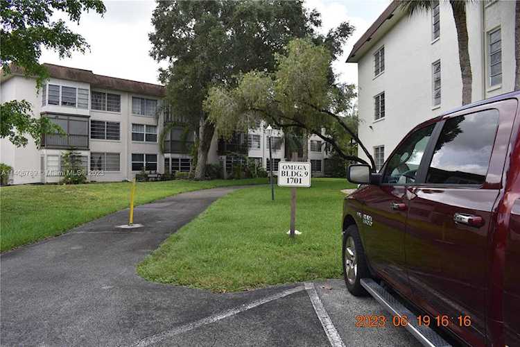 Address Withheld Plantation, FL 33313 | MLS A11406789