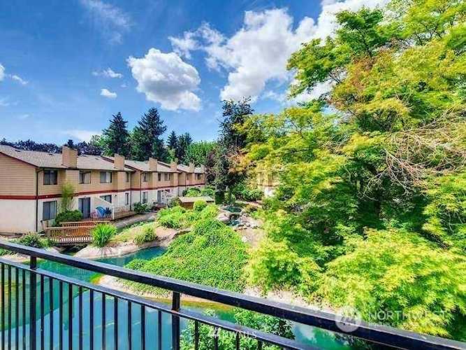 1812 Maple Ln #D22 Kent, WA 98030 | MLS® 2101705 Photo 1