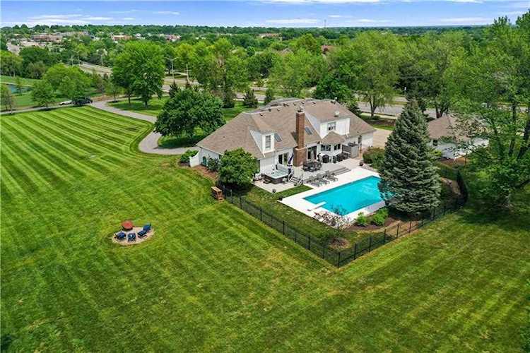 15450 Antioch Rd Overland Park, KS 66221 | MLS 2436337 Photo 1