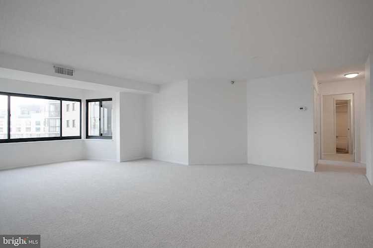 900 N Stafford St #2326 home for sale in Arlington Photo 1