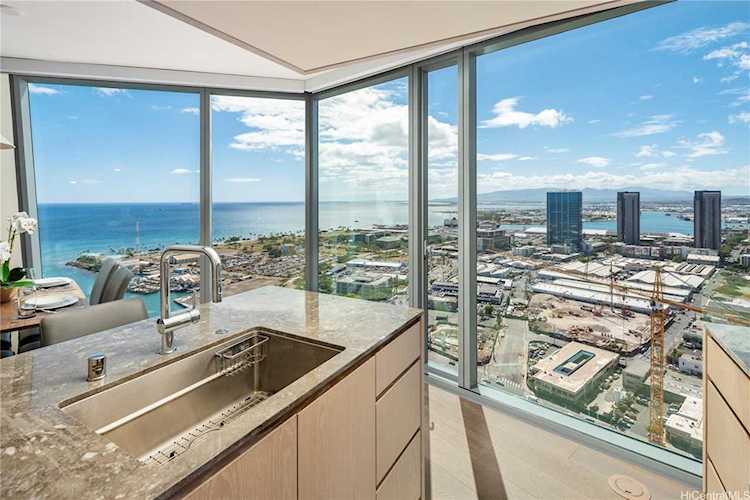 1000 Auahi Street #3701 Honolulu, HI 96814