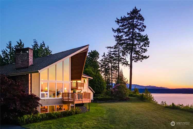 41385 Foulweather Bluff Rd NE Hansville, WA 98340