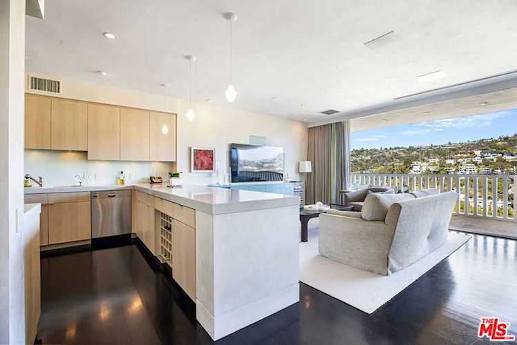 9255 Doheny Rd #2603 West Hollywood, CA 90069