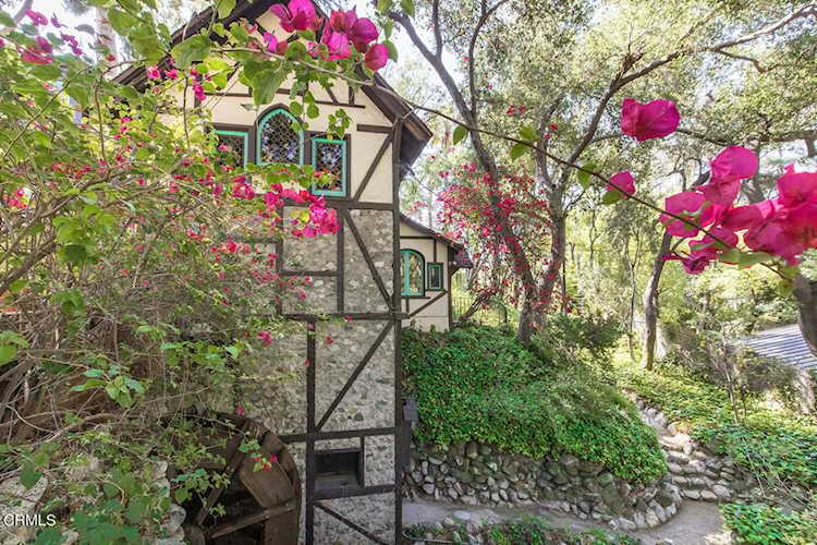 485 Madeline Dr Pasadena, CA 91105