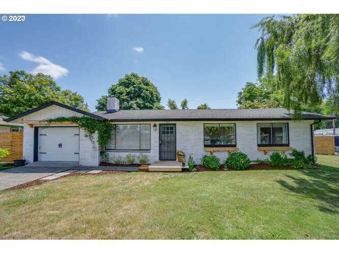 Buy, sell, or invest in property with Donna Roberts Group. Professional real estate services in Camas, WA & surrounding counties as well as Portland, OR Photo 1