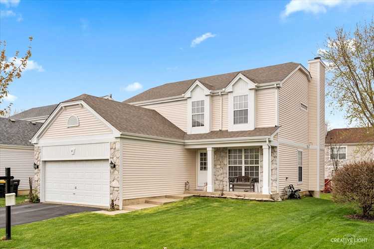 47 Wildflower Way Streamwood, IL 60107 | MLS 11801815 Photo 1