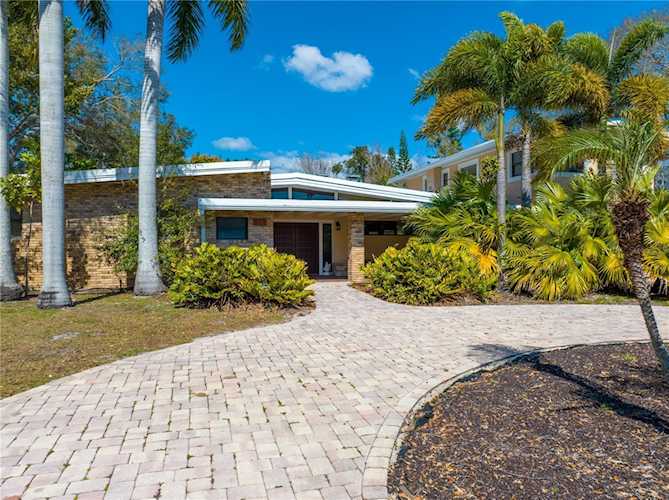 5635 7th Ave N St. Petersburg, FL 33710