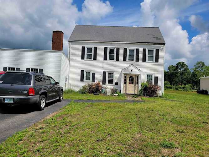 39 Jean Dr Seabrook 03874 NH home for sale 399,000 4958353