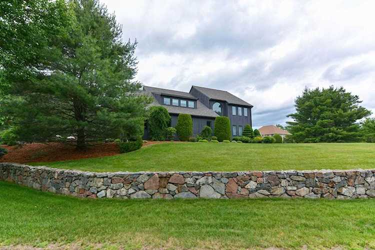 15 Campbell Rd in Middleton, MA - Century 21 New England Photo 1