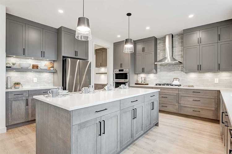 14 Monterra Ct Rural Rocky View County, AB T4C 0H1
