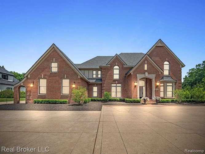 20880 Turnberry Blvd Novi, MI 48167