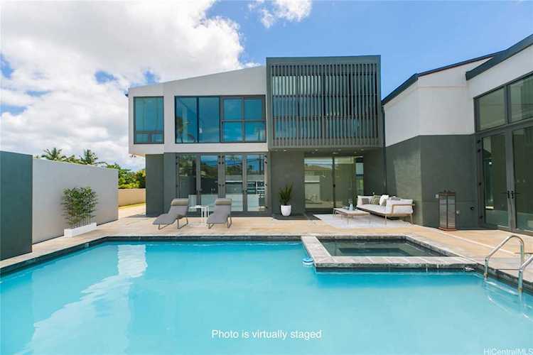 4758 Kahala Avenue Honolulu, HI 96816