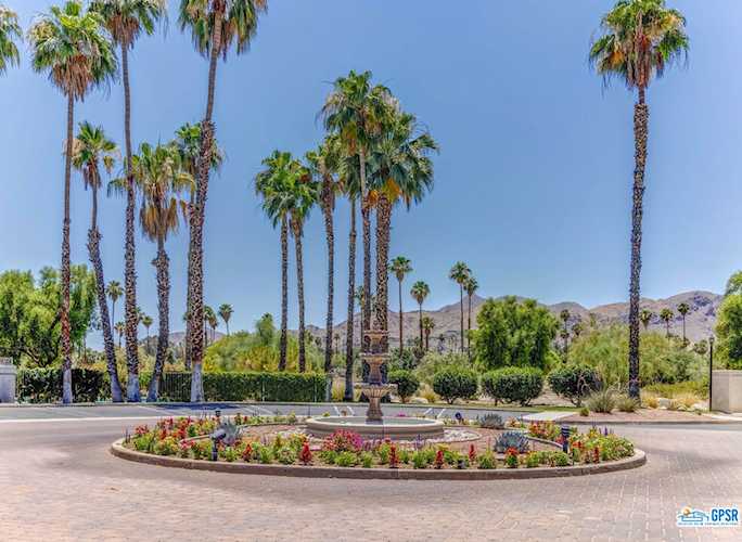 2001 E Camino Parocela #Q120 Palm Springs, CA 92264