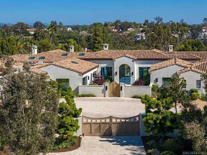 5801 Lago Lindo Rancho Santa Fe, CA 92067