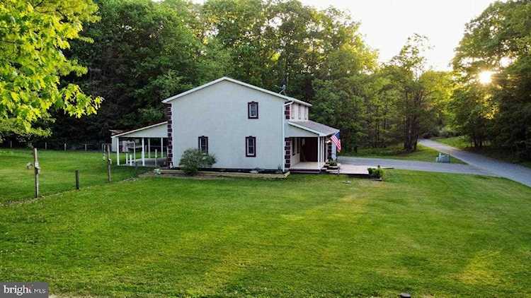 145 Groundhog Dr Morrisdale, PA 16858