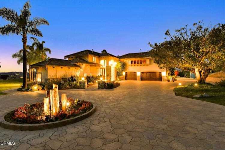 13502 Andalusia Dr Camarillo, CA 93012