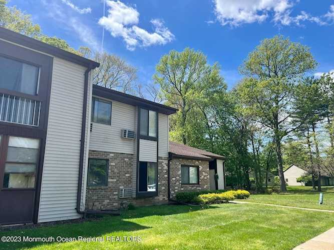 154 Cross Slope Ct #K Manalapan, NJ 07726 | MLS 22312793 Photo 1