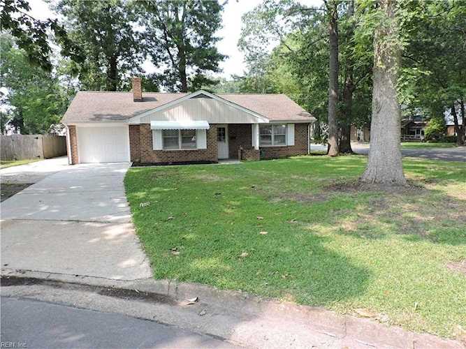 2 Tiller Circle Hampton, VA 23669 | MLS 10489150 Photo 1