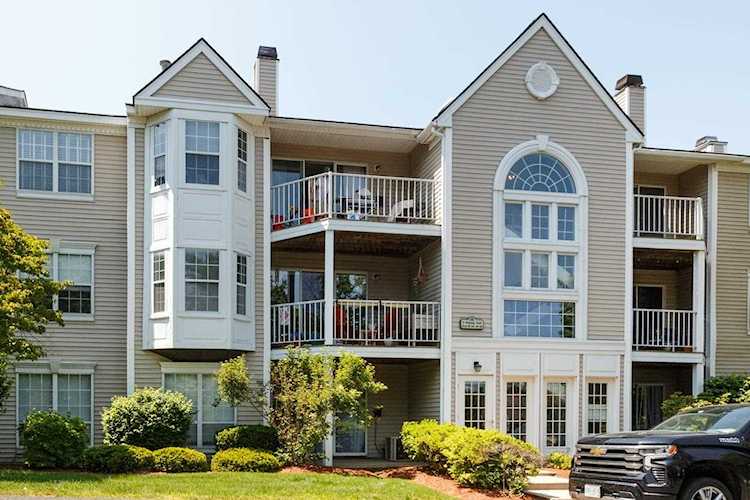 2 Galloway Rd #5 Merrimack, NH 03054 | MLS 4955247 Photo 1