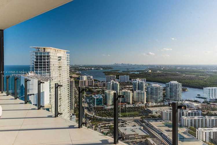 17141 Collins Ave #4602 Sunny Isles Beach, FL 33160