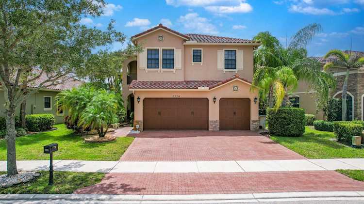 7374 NW 112th Terrace Parkland, FL 33076