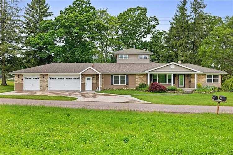 137 Sand Flat School Rd Salisbury, PA 15558