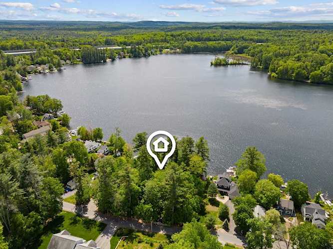33 Lake Shore Rd Salem, NH 03079 | MLS 4954583 Photo 1