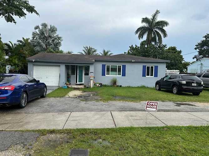 9251 Little River Blvd Miami, FL 33147 | MLS A11393022 Photo 1