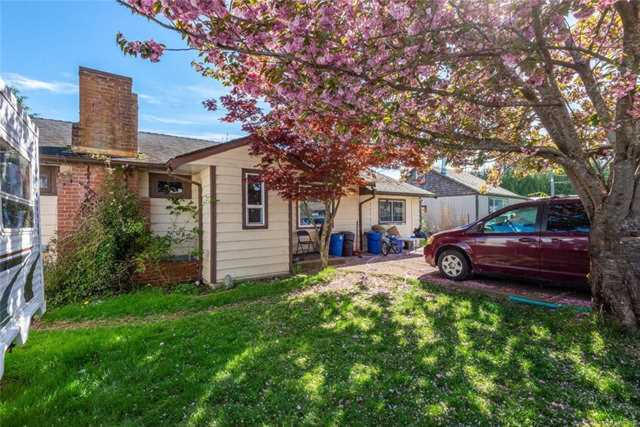 1605 Perkins Rd Campbell River, BC V9W 5T4