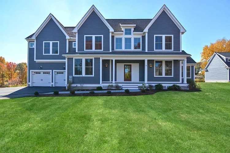 15 Barred Owl Dr Westborough, MA 01581