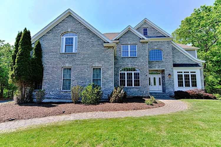 6 Emerson Way Hopkinton, MA 01748 | MLS 73115059 Photo 1
