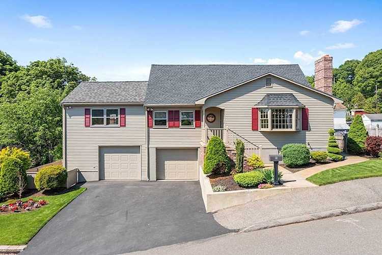 9 Woodbury Avenue Lynn, MA 01905 | MLS 73121423 Photo 1