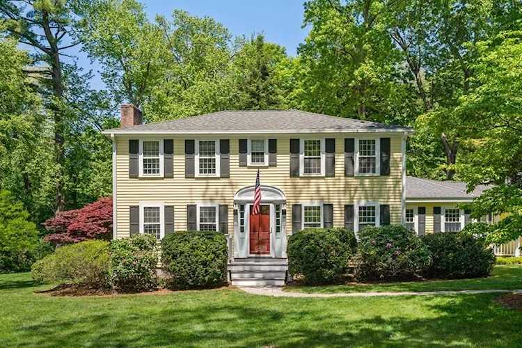 54 Seminole Rd Acton, MA 01720 | MLS 73117089 Photo 1