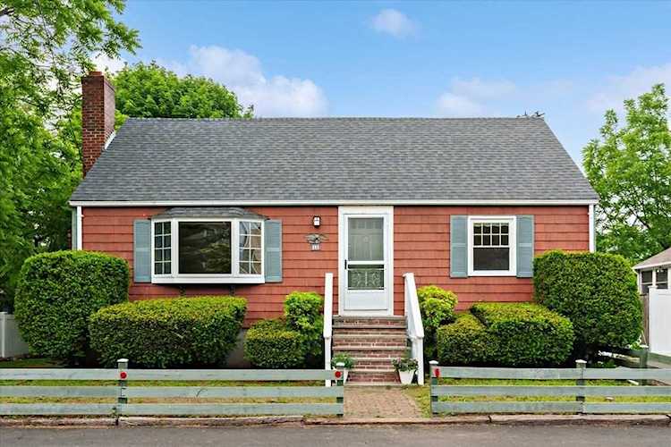 12 Foster Ct Salem, MA 01970 | MLS 73121507 Photo 1