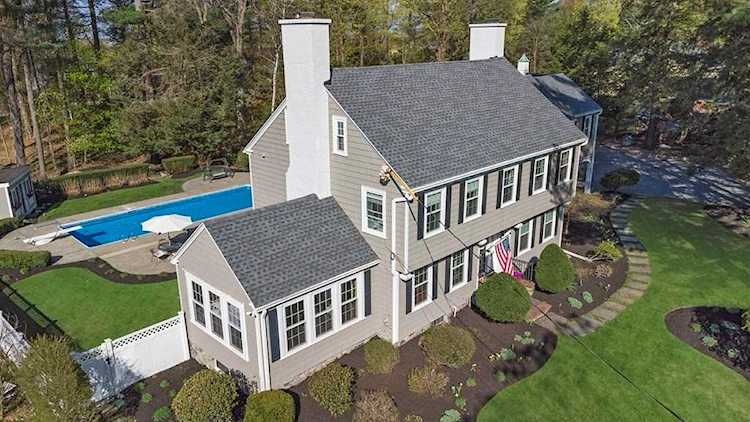 94 Prospect St Reading, MA 01867 | MLS 73103330 Photo 1